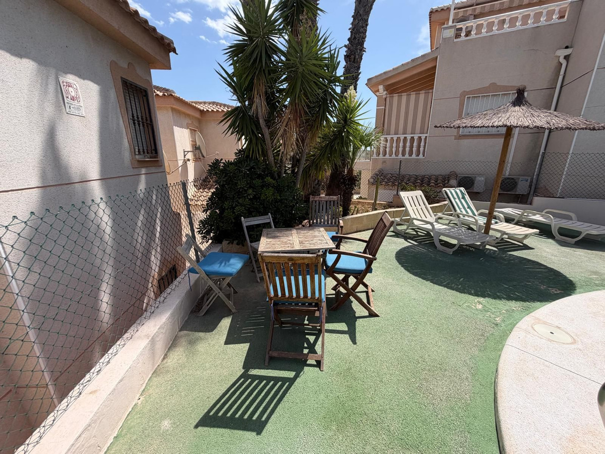 For sale - 3 Bedroom 2 Bathroom House - Detached Villa in Rojales - Ciudad Quesada  - Alicante