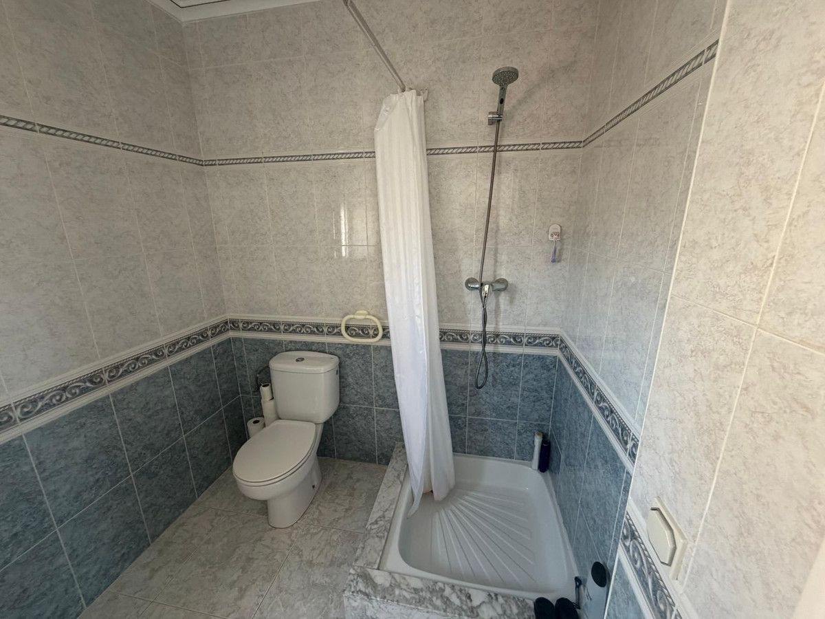 For sale - 3 Bedroom 2 Bathroom House - Detached Villa in Rojales - Ciudad Quesada  - Alicante