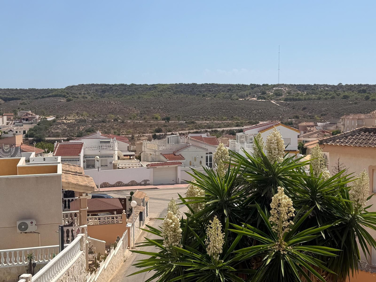 For sale - 3 Bedroom 2 Bathroom House - Detached Villa in Rojales - Ciudad Quesada  - Alicante