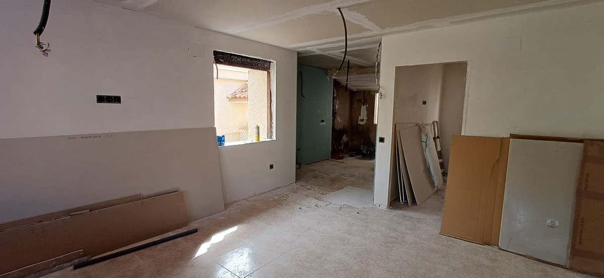For sale - 3 Bedroom 1 Bathroom House - Detached Villa in Algorfa - Algorfa Centro  - Alicante