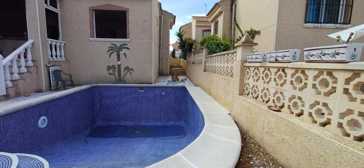 For sale - 3 Bedroom 1 Bathroom House - Detached Villa in Algorfa - Algorfa Centro  - Alicante