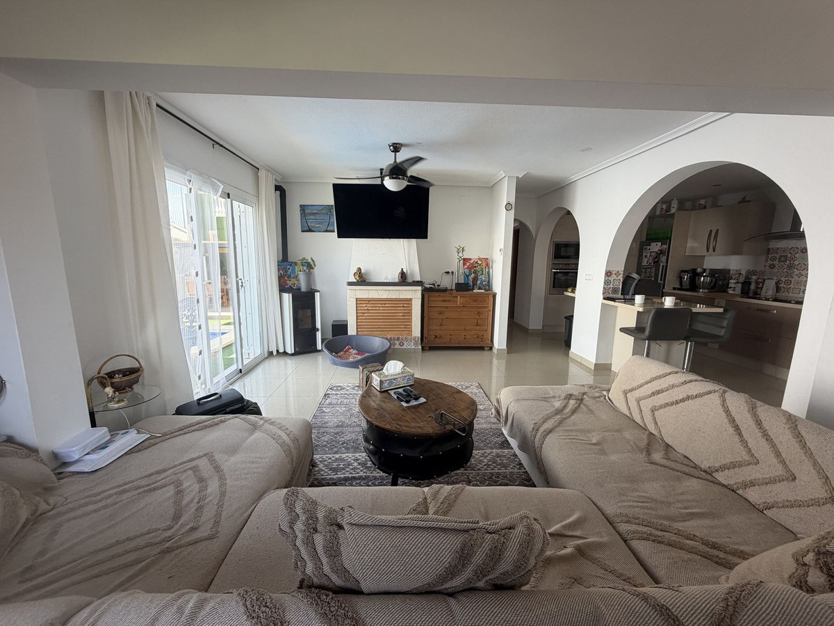 For sale - 4 Bedroom 3 Bathroom House - Detached Villa in Torre-Pacheco - Balsicas  - Murcia