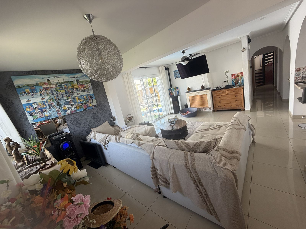 For sale - 4 Bedroom 3 Bathroom House - Detached Villa in Torre-Pacheco - Balsicas  - Murcia