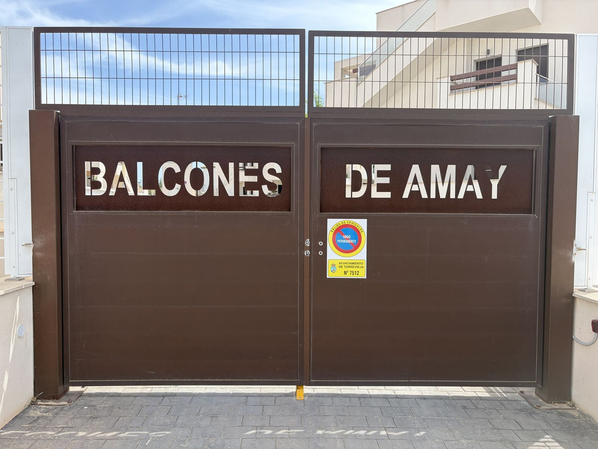 For sale - 2 Bedroom 2 Bathroom Apartment - Ground Floor Apartment in Orihuela - Los Balcones  - Alicante