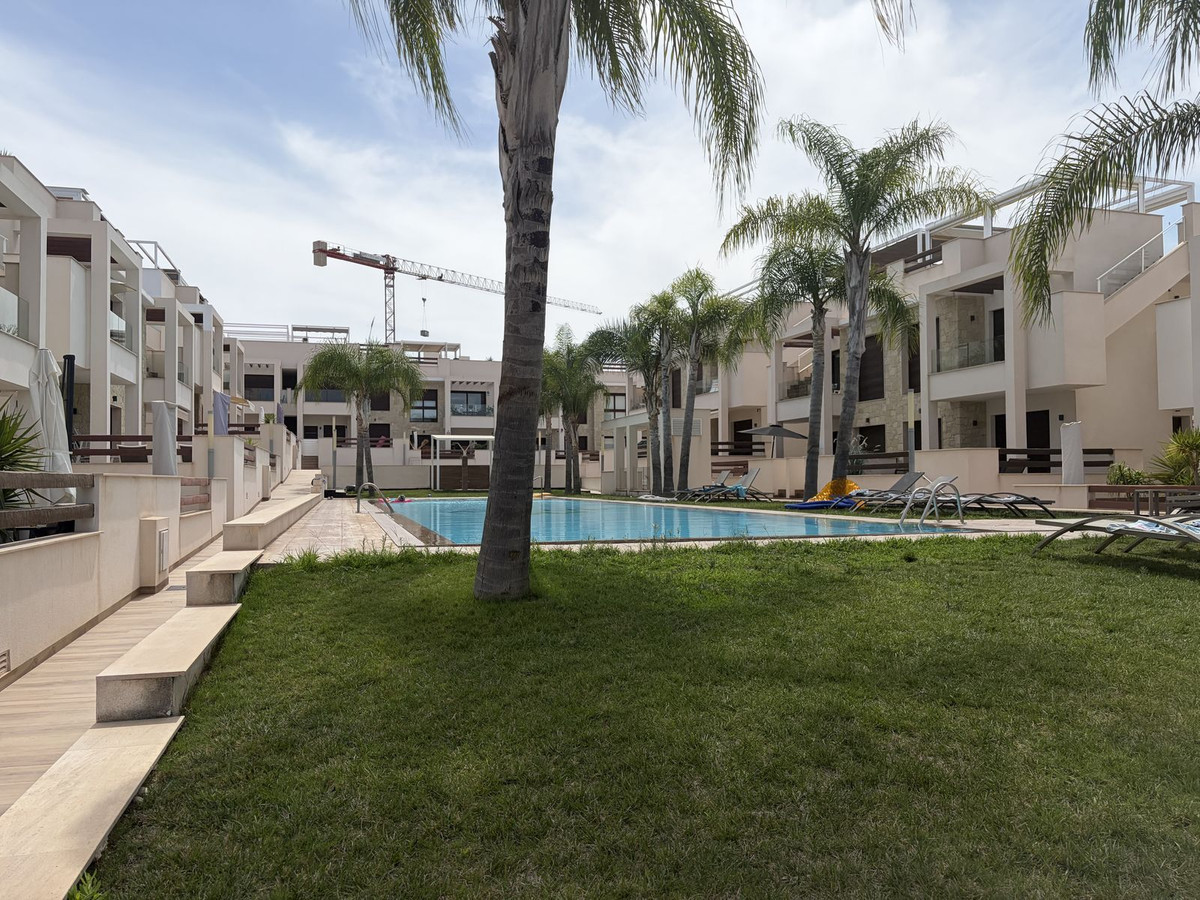 For sale - 2 Bedroom 2 Bathroom Apartment - Ground Floor Apartment in Orihuela - Los Balcones  - Alicante