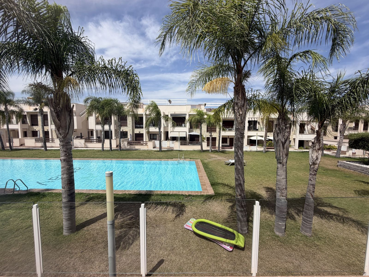 For sale - 2 Bedroom 2 Bathroom Apartment - Ground Floor Apartment in Orihuela - Los Balcones  - Alicante