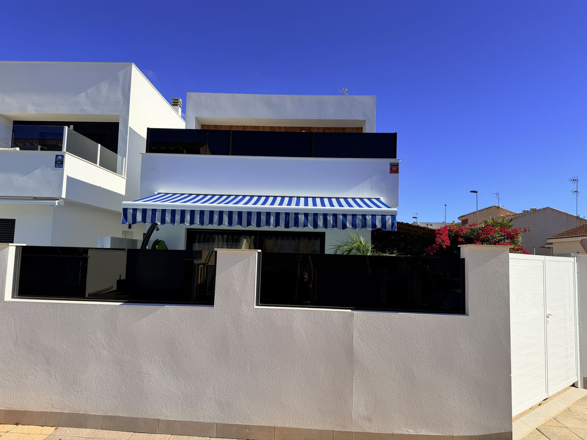 For sale - 3 Bedroom 2 Bathroom House - Semi-Detached House in San Pedro del Pinatar - San Pedro del Pinatar Centro  - Murcia