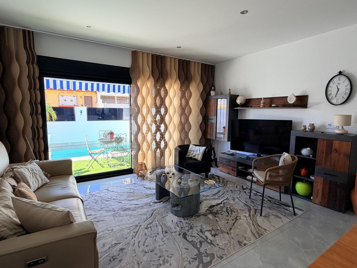 For sale - 3 Bedroom 2 Bathroom House - Semi-Detached House in San Pedro del Pinatar - San Pedro del Pinatar Centro  - Murcia