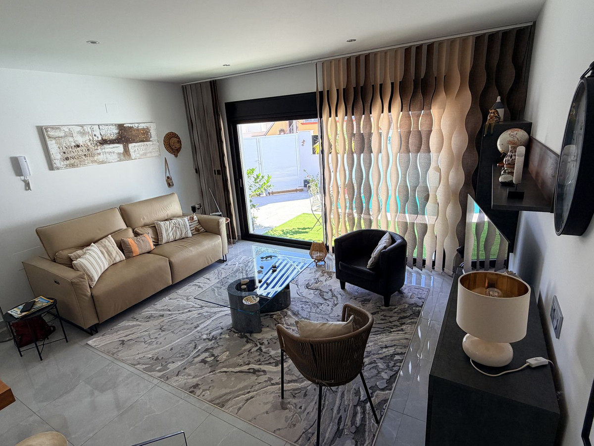 For sale - 3 Bedroom 2 Bathroom House - Semi-Detached House in San Pedro del Pinatar - San Pedro del Pinatar Centro  - Murcia