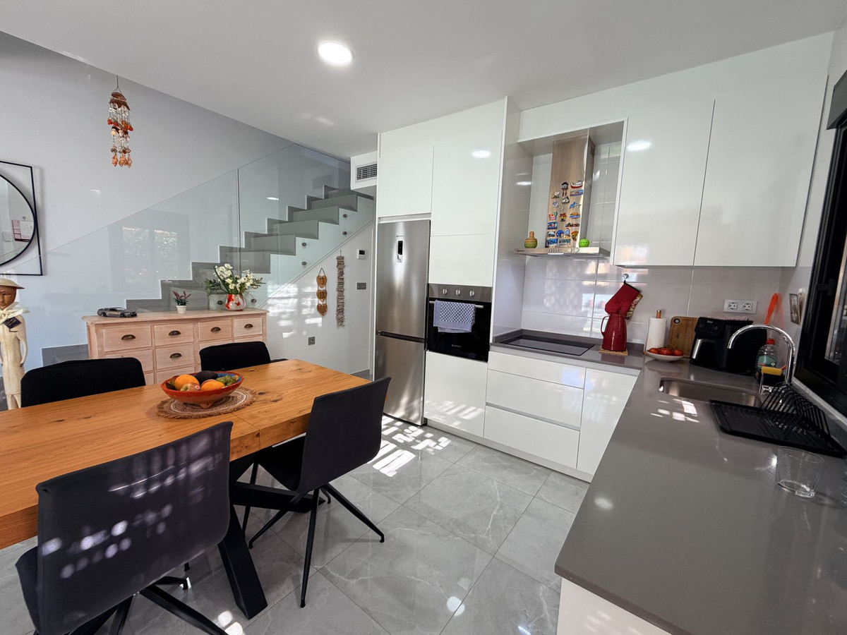 For sale - 3 Bedroom 2 Bathroom House - Semi-Detached House in San Pedro del Pinatar - San Pedro del Pinatar Centro  - Murcia