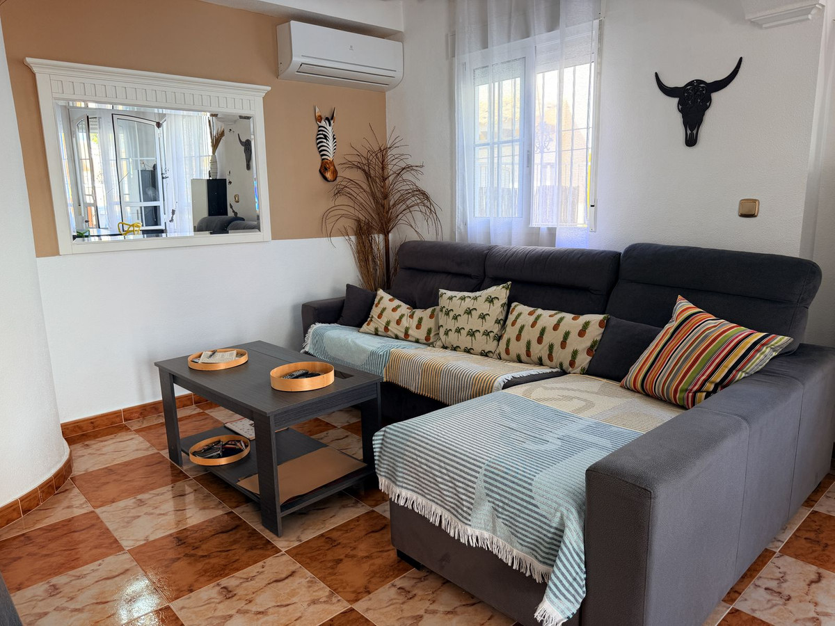 For sale - 2 Bedroom 2 Bathroom House - Quad in Orihuela - Lomas de Cabo Roig  - Alicante