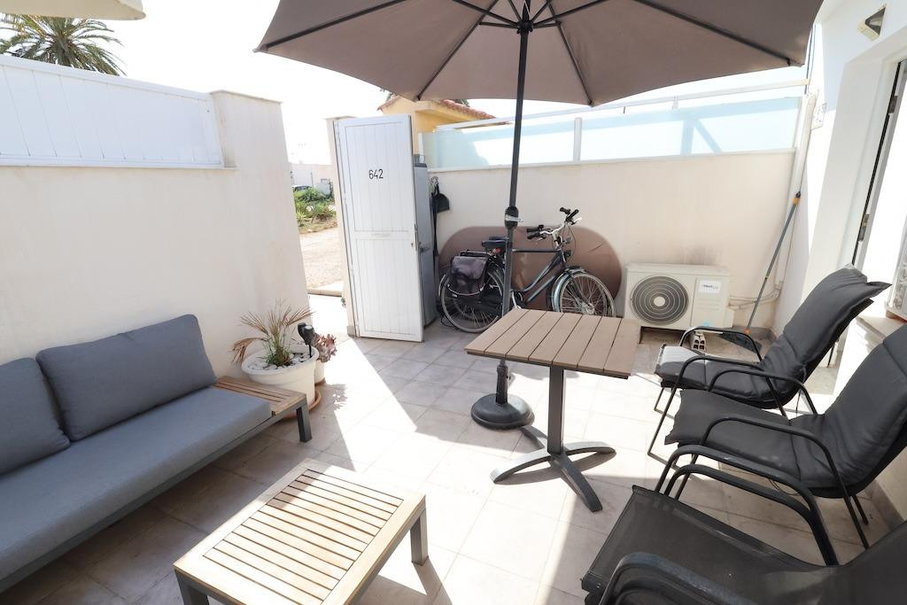 For sale - 3 Bedroom 1 Bathroom House - Bungalow in Torrevieja - La Siesta  - Alicante