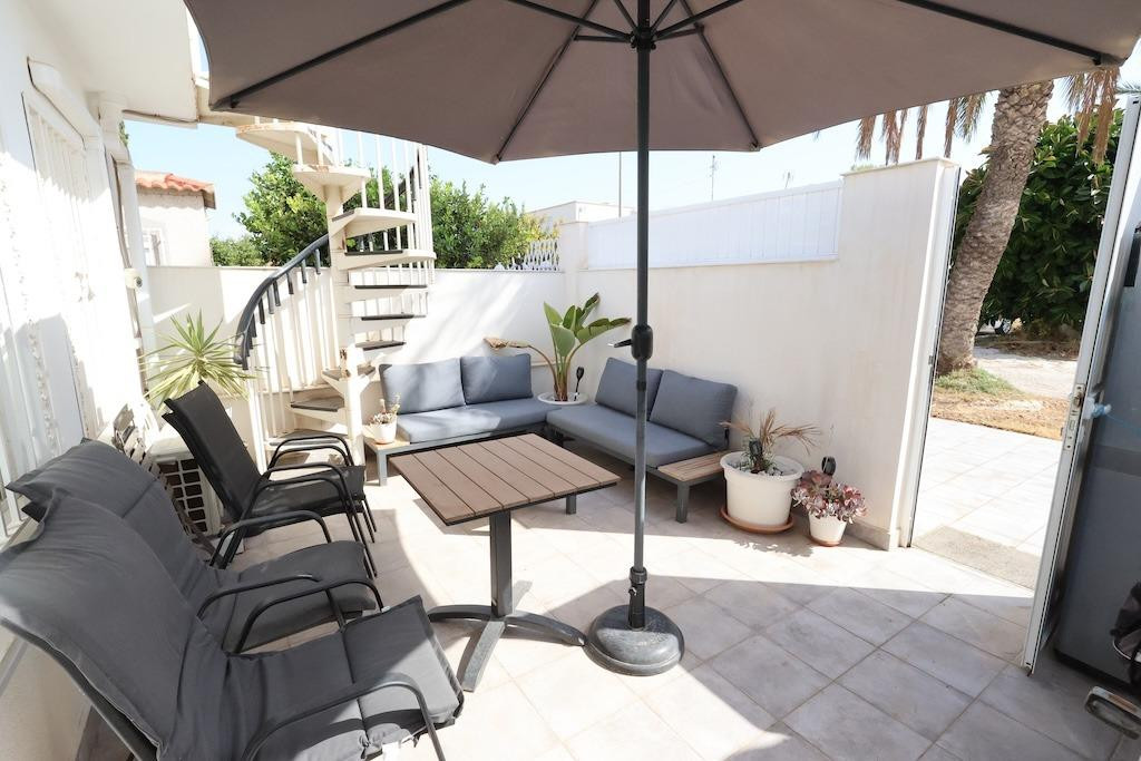 For sale - 3 Bedroom 1 Bathroom House - Bungalow in Torrevieja - La Siesta  - Alicante