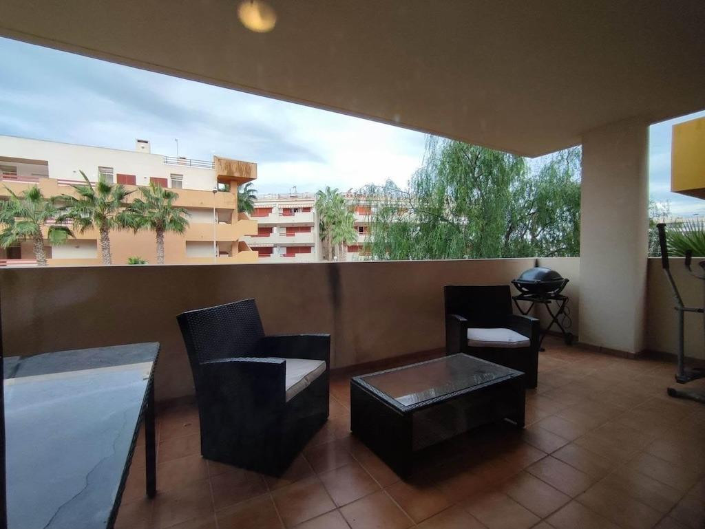 For sale - 2 Bedroom 1 Bathroom Apartment - Middle Floor Apartment in Orihuela - Punta Prima  - Alicante