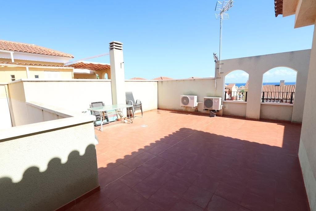 For sale - 2 Bedroom 1 Bathroom Apartment - Top Floor Apartment in Torrevieja - Torrevieja Centro  - Alicante