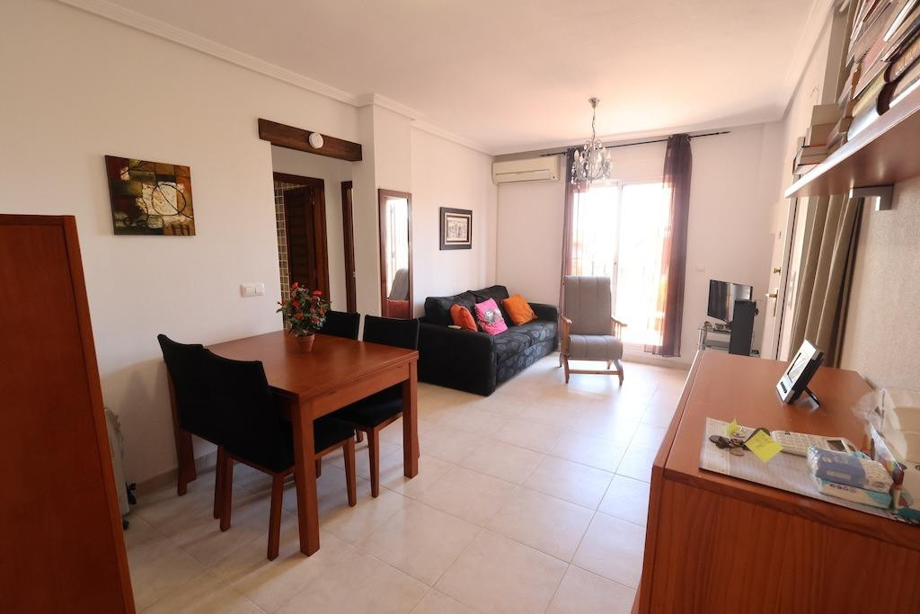 For sale - 2 Bedroom 1 Bathroom Apartment - Top Floor Apartment in Torrevieja - Torrevieja Centro  - Alicante
