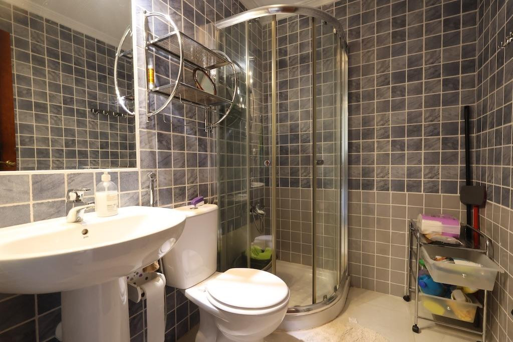 For sale - 2 Bedroom 1 Bathroom Apartment - Top Floor Apartment in Torrevieja - Torrevieja Centro  - Alicante