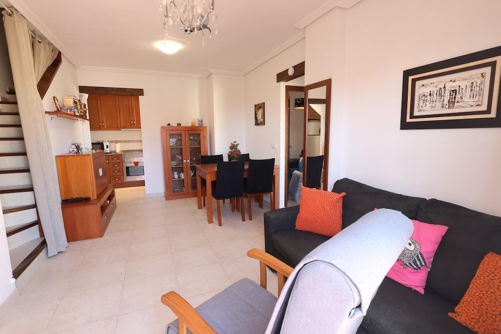 For sale - 2 Bedroom 1 Bathroom Apartment - Top Floor Apartment in Torrevieja - Torrevieja Centro  - Alicante