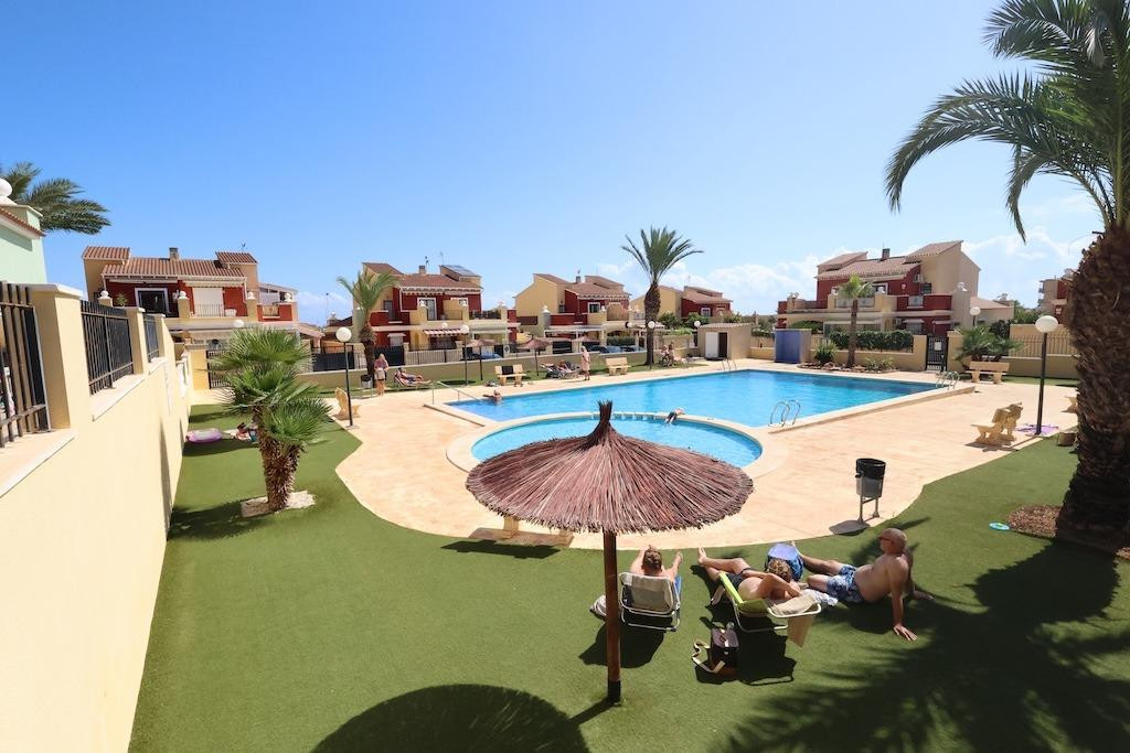 For sale - 2 Bedroom 1 Bathroom Apartment - Top Floor Apartment in Torrevieja - Torrevieja Centro  - Alicante