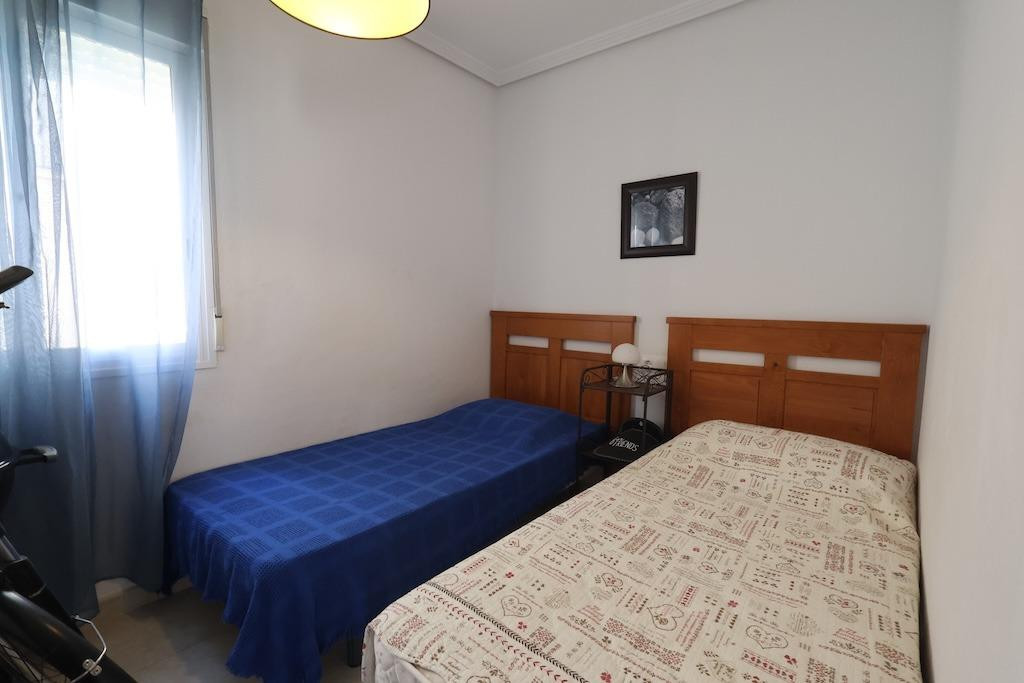 For sale - 2 Bedroom 1 Bathroom Apartment - Top Floor Apartment in Torrevieja - Torrevieja Centro  - Alicante