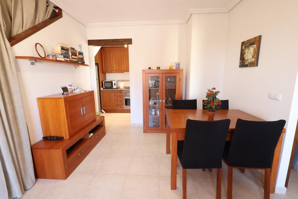 For sale - 2 Bedroom 1 Bathroom Apartment - Top Floor Apartment in Torrevieja - Torrevieja Centro  - Alicante