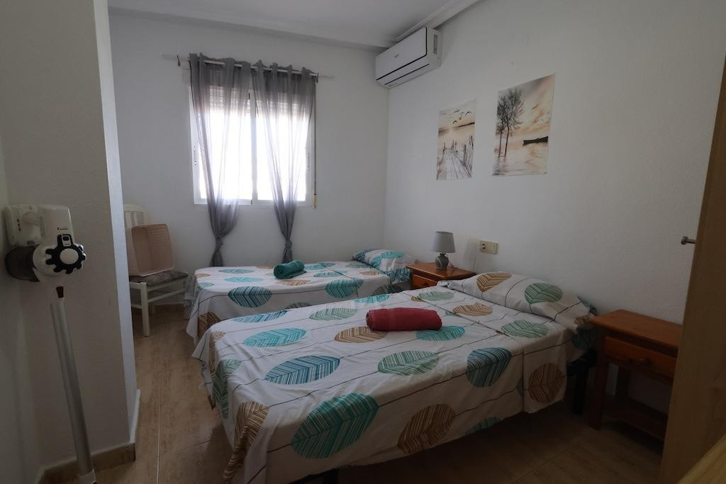 For sale - 2 Bedroom 1 Bathroom Apartment - Penthouse in Torrevieja - Torrevieja Centro  - Alicante