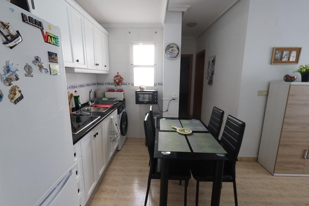 For sale - 2 Bedroom 1 Bathroom Apartment - Penthouse in Torrevieja - Torrevieja Centro  - Alicante
