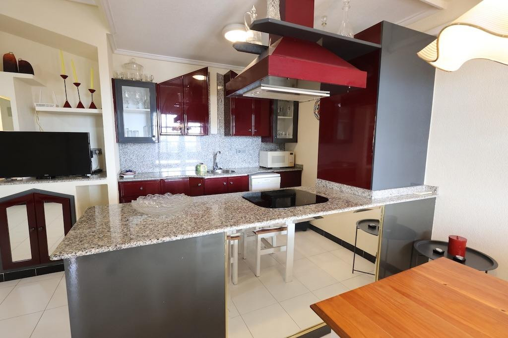 For sale - 2 Bedroom 1 Bathroom Apartment - Middle Floor Apartment in Torrevieja - Torrevieja Centro  - Alicante
