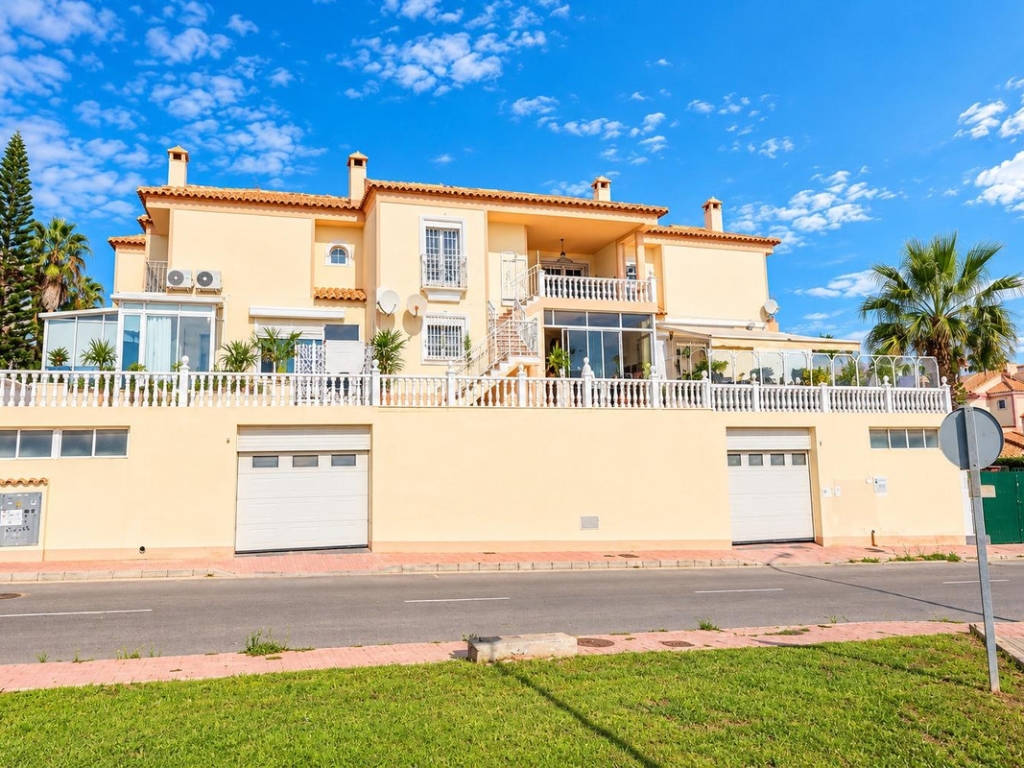 2 Bedroom 1 Bathroom Apartment - Ground Floor Apartment in Orihuela