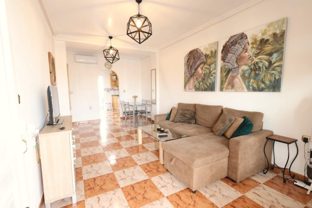 For sale - 2 Bedroom 1 Bathroom Apartment - Middle Floor Apartment in Orihuela - La Zenia  - Alicante
