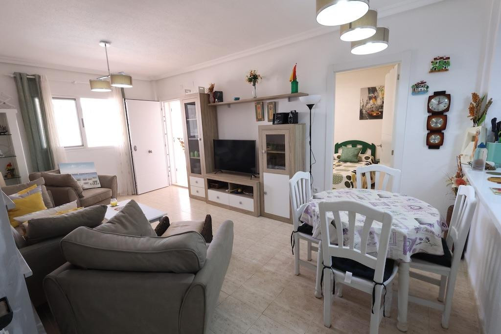 For sale - 2 Bedroom 1 Bathroom House - Bungalow in Orihuela - Orihuela Costa  - Alicante