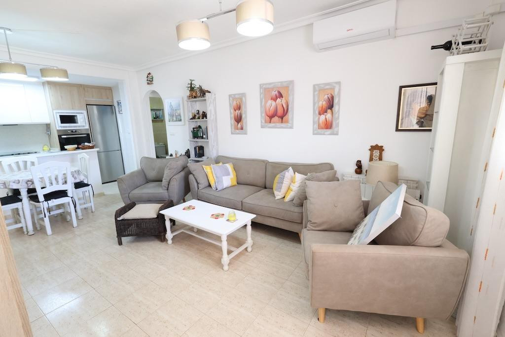 For sale - 2 Bedroom 1 Bathroom House - Bungalow in Orihuela - Orihuela Costa  - Alicante