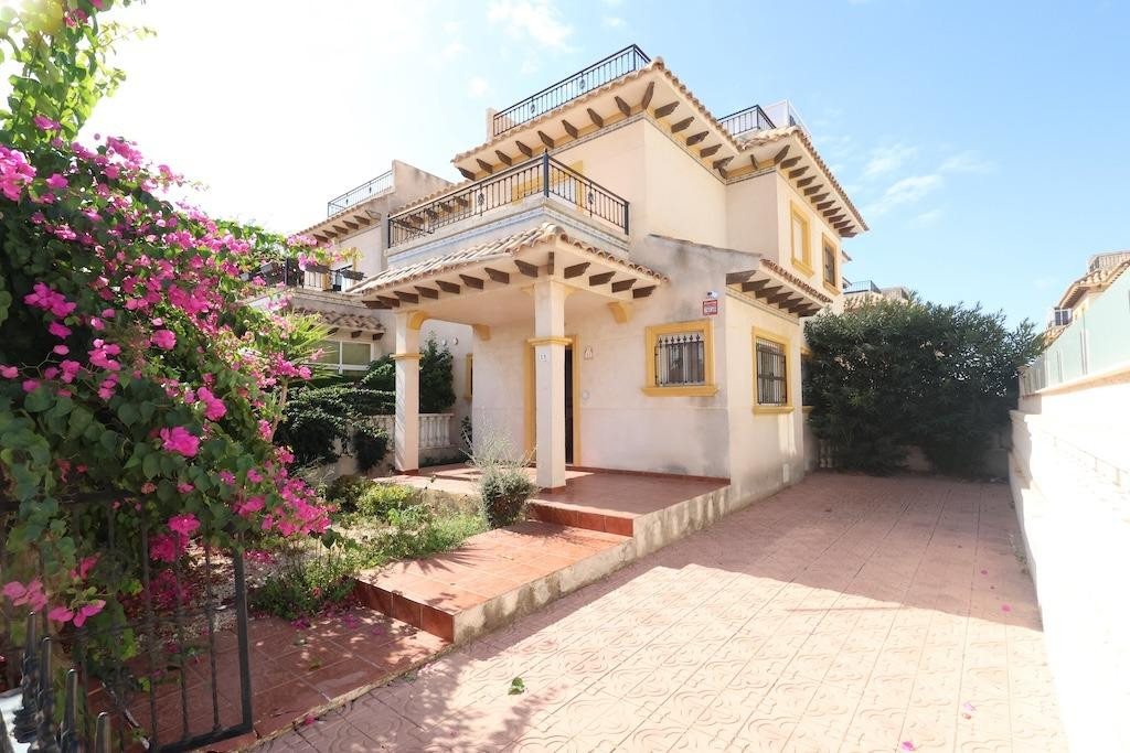 For sale - 2 Bedroom 1 Bathroom House - Townhouse in Orihuela - Playa Flamenca  - Alicante
