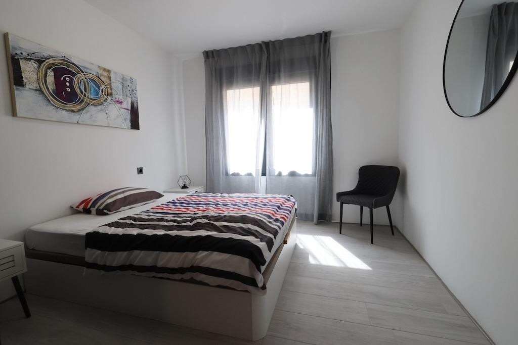 For sale - 3 Bedroom 2 Bathroom Apartment - Penthouse in Torrevieja - Torrevieja Centro  - Alicante