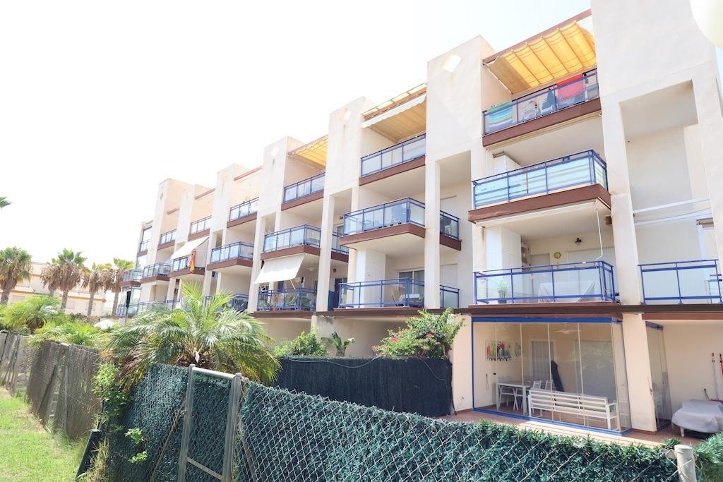 For sale - 2 Bedroom 1 Bathroom Apartment - Middle Floor Apartment in Orihuela - Orihuela Costa  - Alicante