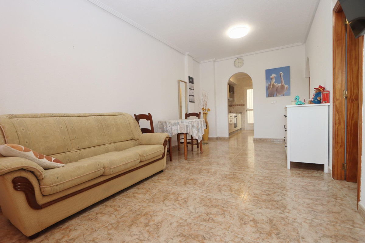 For sale - 2 Bedroom 1 Bathroom Apartment - Middle Floor Apartment in Orihuela - Orihuela Costa  - Alicante