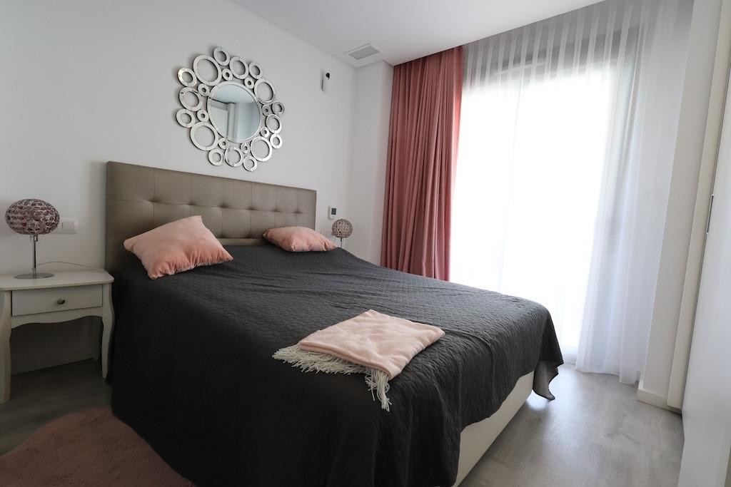 For sale - 2 Bedroom 2 Bathroom Apartment - Middle Floor Apartment in Orihuela - Los Dolses  - Alicante