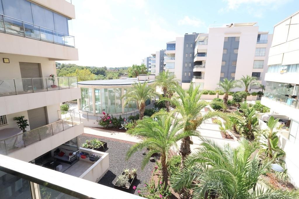 For sale - 2 Bedroom 2 Bathroom Apartment - Middle Floor Apartment in Orihuela - Los Dolses  - Alicante