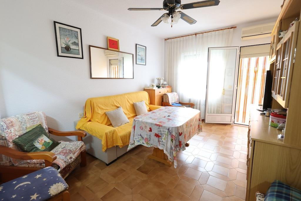 For sale - 1 Bedroom 1 Bathroom Apartment - Middle Floor Apartment in Orihuela - Orihuela Costa  - Alicante
