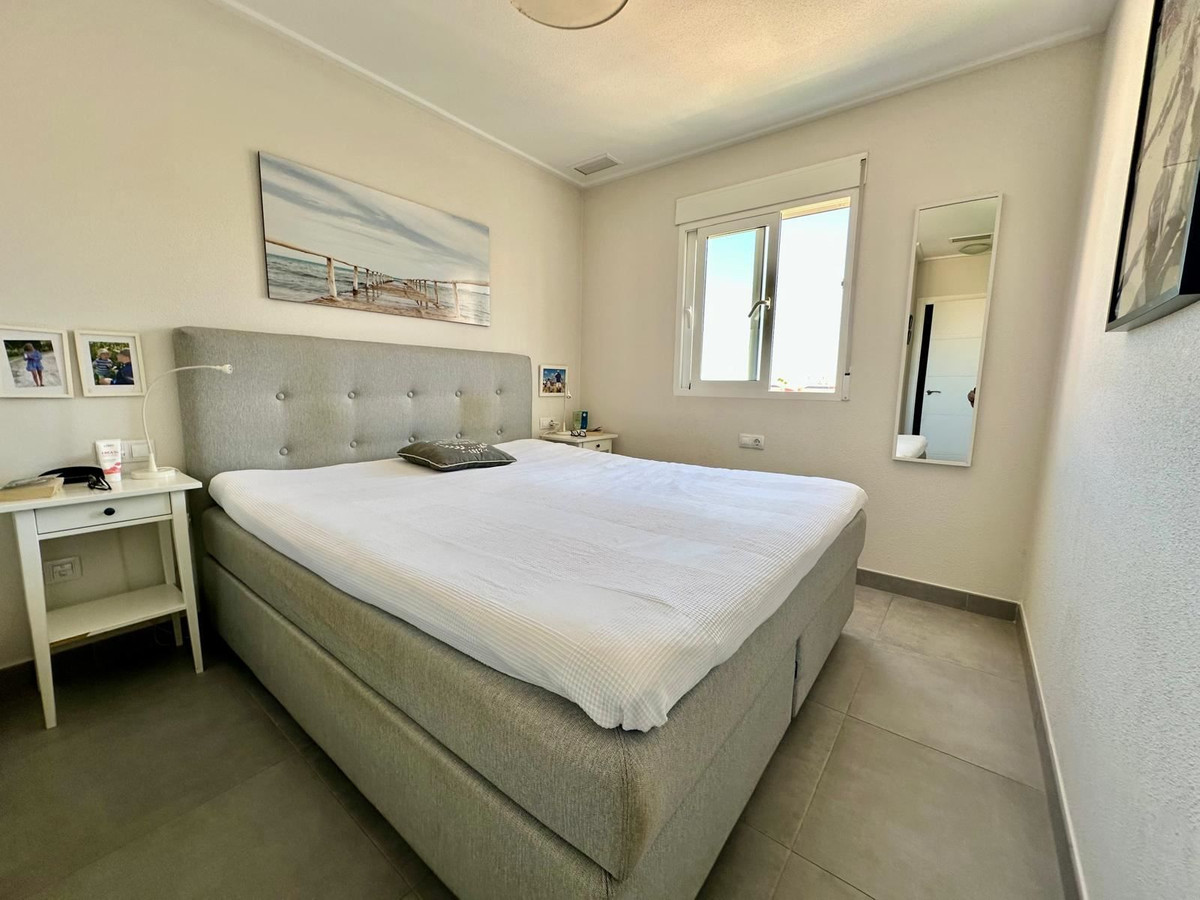 For sale - 2 Bedroom 2 Bathroom Apartment - Ground Floor Apartment in Orihuela - Punta Prima  - Alicante