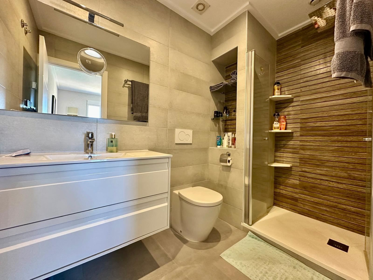 For sale - 2 Bedroom 2 Bathroom Apartment - Ground Floor Apartment in Orihuela - Punta Prima  - Alicante