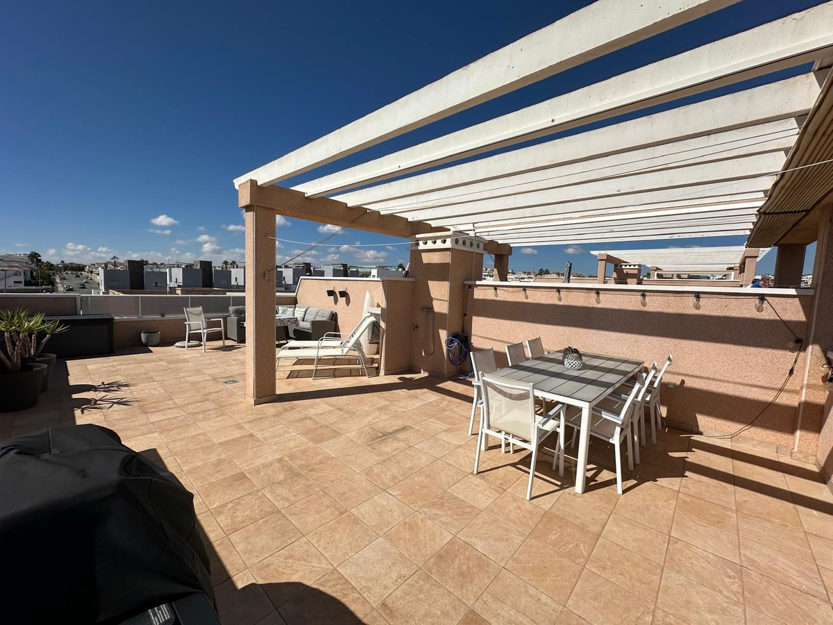 For sale - 2 Bedroom 2 Bathroom Apartment - Ground Floor Apartment in Orihuela - Punta Prima  - Alicante