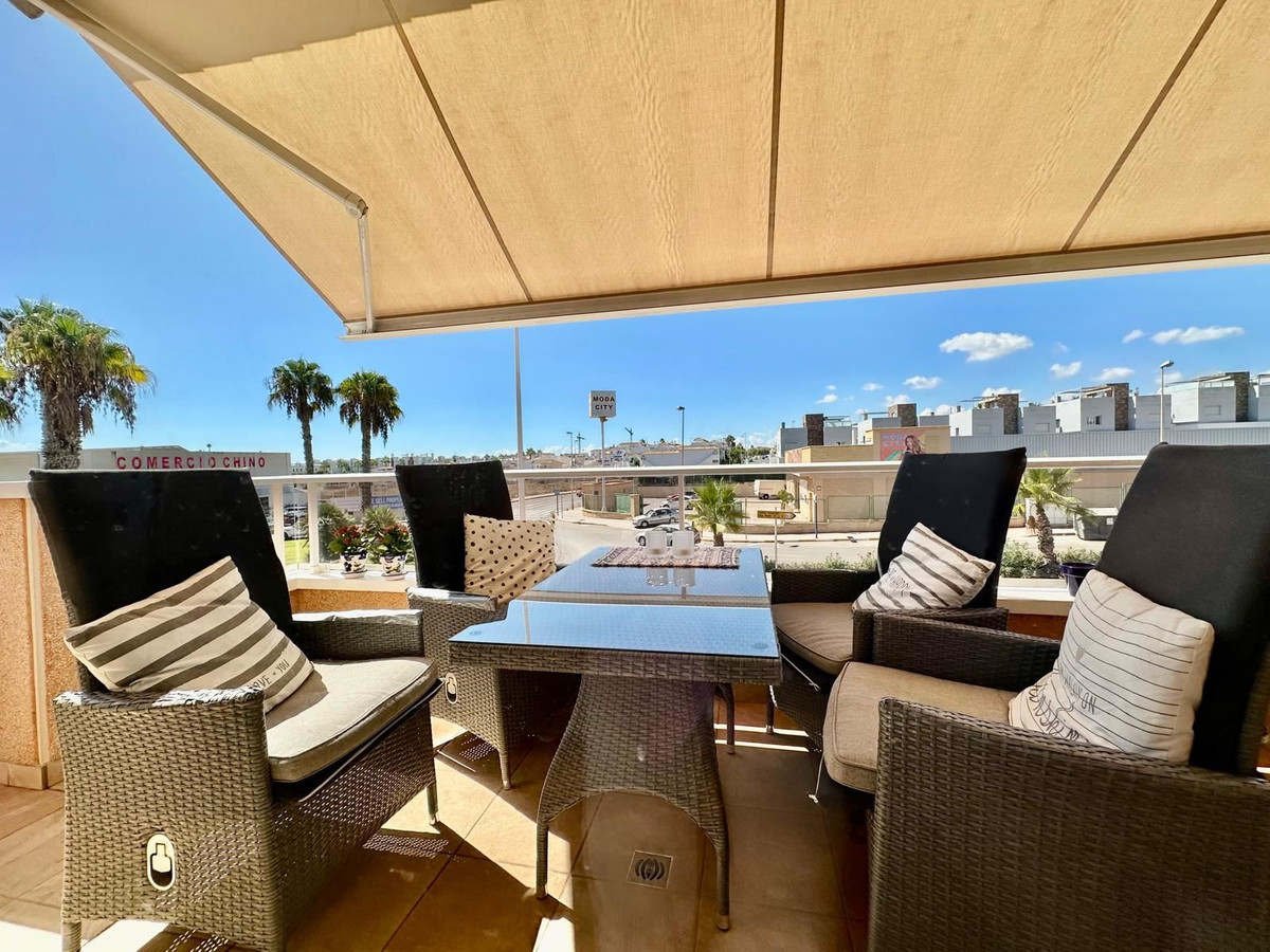 For sale - 2 Bedroom 2 Bathroom Apartment - Ground Floor Apartment in Orihuela - Punta Prima  - Alicante