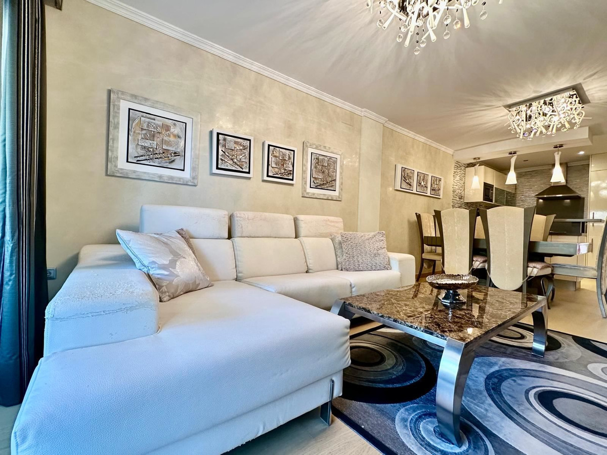 For sale - 2 Bedroom 2 Bathroom Apartment - Middle Floor Apartment in Orihuela - Campoamor  - Alicante