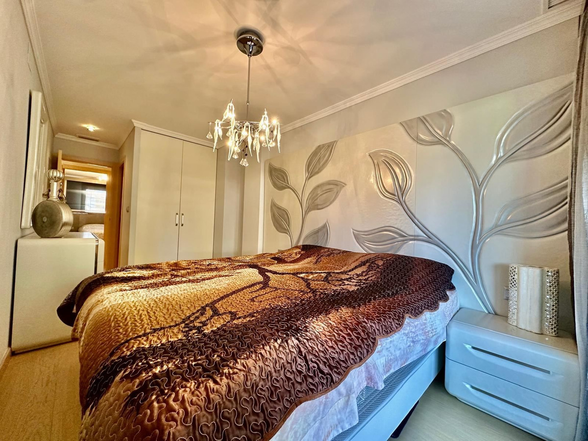 For sale - 2 Bedroom 2 Bathroom Apartment - Middle Floor Apartment in Orihuela - Campoamor  - Alicante