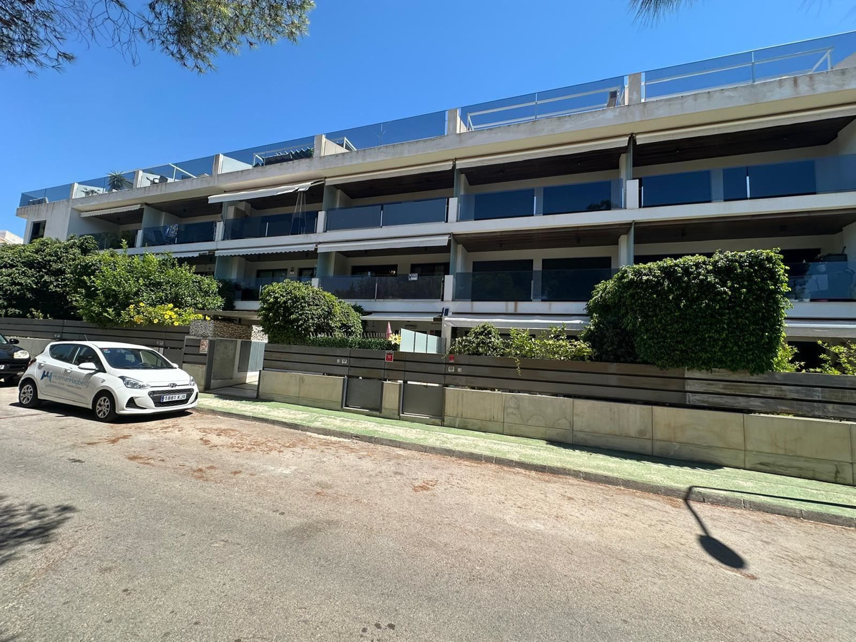 For sale - 2 Bedroom 2 Bathroom Apartment - Middle Floor Apartment in Orihuela - Campoamor  - Alicante
