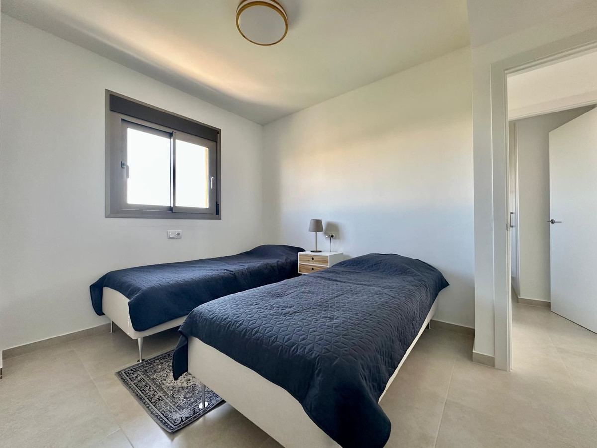 For sale - 3 Bedroom 2 Bathroom Apartment - Middle Floor Apartment in Orihuela - Los Dolses  - Alicante