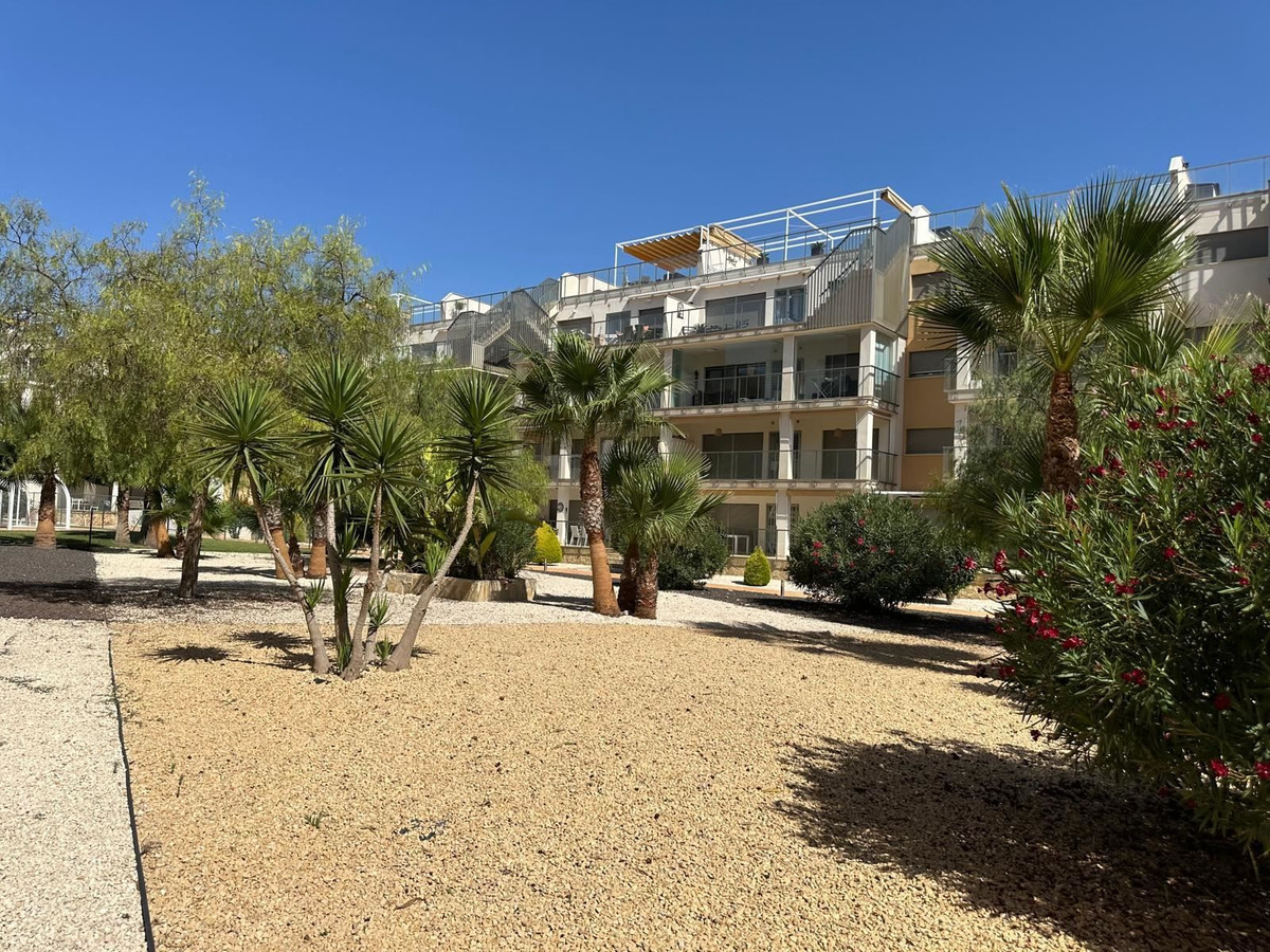 For sale - 3 Bedroom 2 Bathroom Apartment - Middle Floor Apartment in Orihuela - Los Dolses  - Alicante