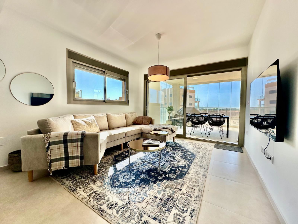 For sale - 3 Bedroom 2 Bathroom Apartment - Middle Floor Apartment in Orihuela - Los Dolses  - Alicante