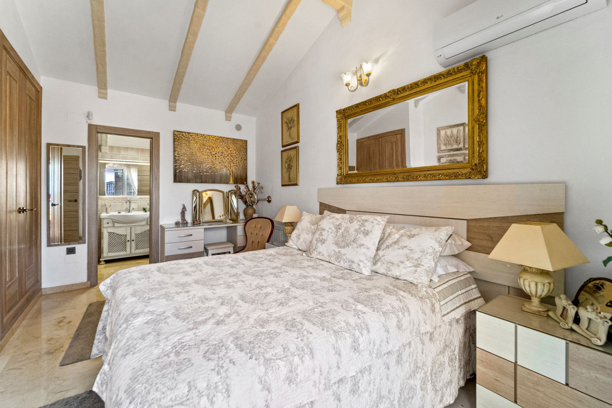 For sale - 3 Bedroom 2 Bathroom House - Detached Villa in Orihuela - Los Dolses  - Alicante